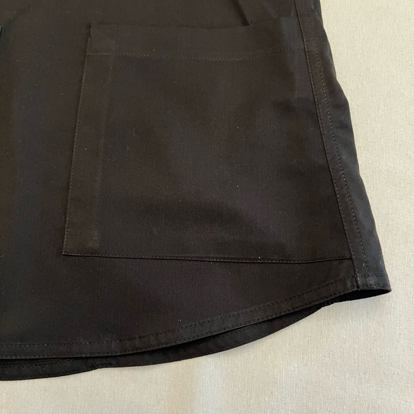 Women's NRG by Barco scrub top. Small - Picture 2 of 7